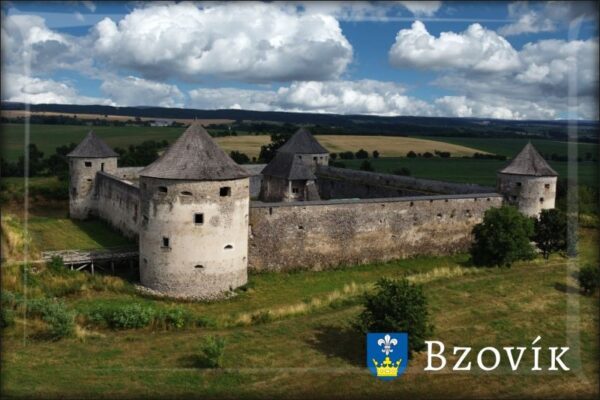 Klasztor obronny Bzovík – Magnes żywiczny