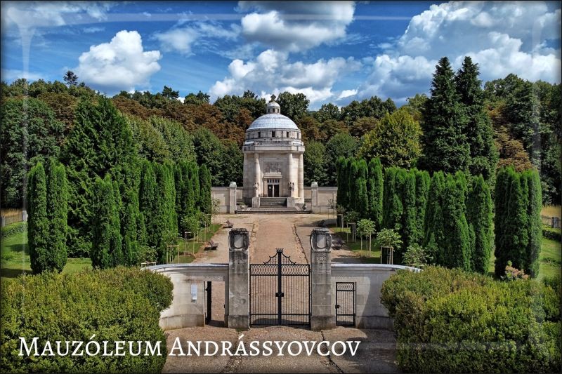 Mauzoleum Andrássych – Magnes żywiczny