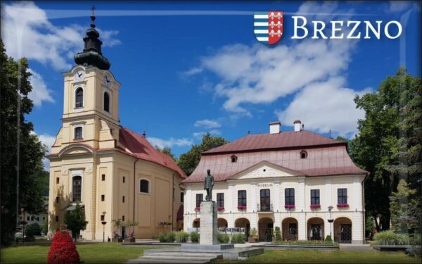 Brezno - plac – Magnes żywiczny