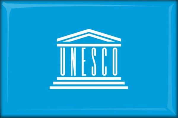 UNESCO – Flaga – Magnes żywiczny